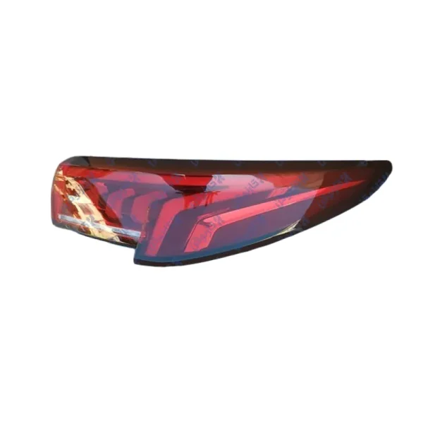 برای مشاهده بهترین قیمت خرید چراغ خطر گلگیر عقب راست کی ام سی J7 (شاگرد جی 7 KMC) با کد فنی 4133200U73C3 به فروشگاه لوازم یدکی کی ام سی KMC کارنوگن مراجعه کن