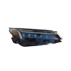 برای مشاهده بهترین قیمت خرید فروش اینترنتی چراغ جلو راست کی ام سی j7 (جی 7 KMC) با کد فنی 4121200U73C3 به فروشگاه لوازم یدکی کی ام سی KMC کارنوگن مراجعه کنید